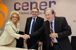 María Teresa Costa, el Presidente Sanz y Juan Ormazábal.