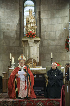 Intervención del arzobispo de Pamplona